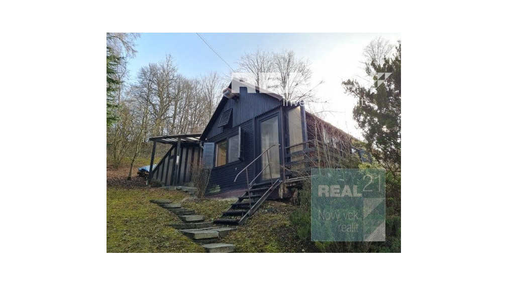 Exkluzívne u nás. Ponúkame na predaj rekreačnú chatu v Považskej Bystrici.