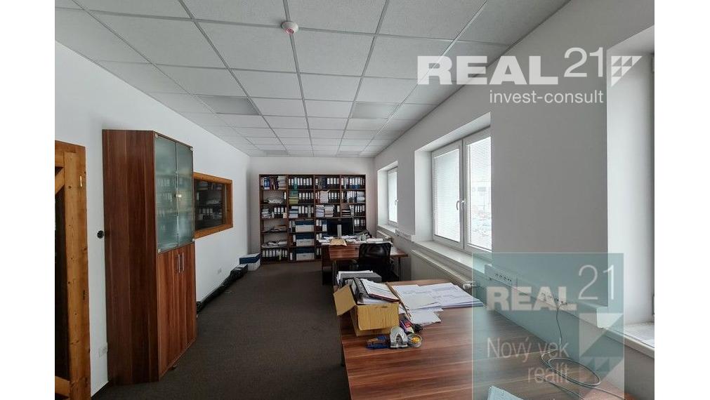 Ponúkame na prenájom nadštandardné administratívne priestory  v areály Považských strojární.