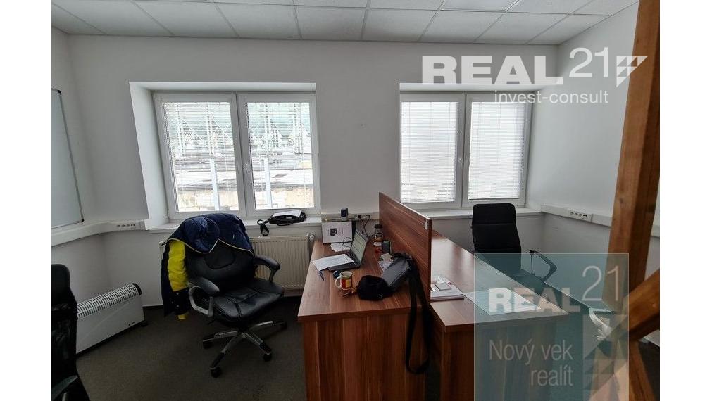 Ponúkame na prenájom nadštandardné administratívne priestory  v areály Považských strojární.