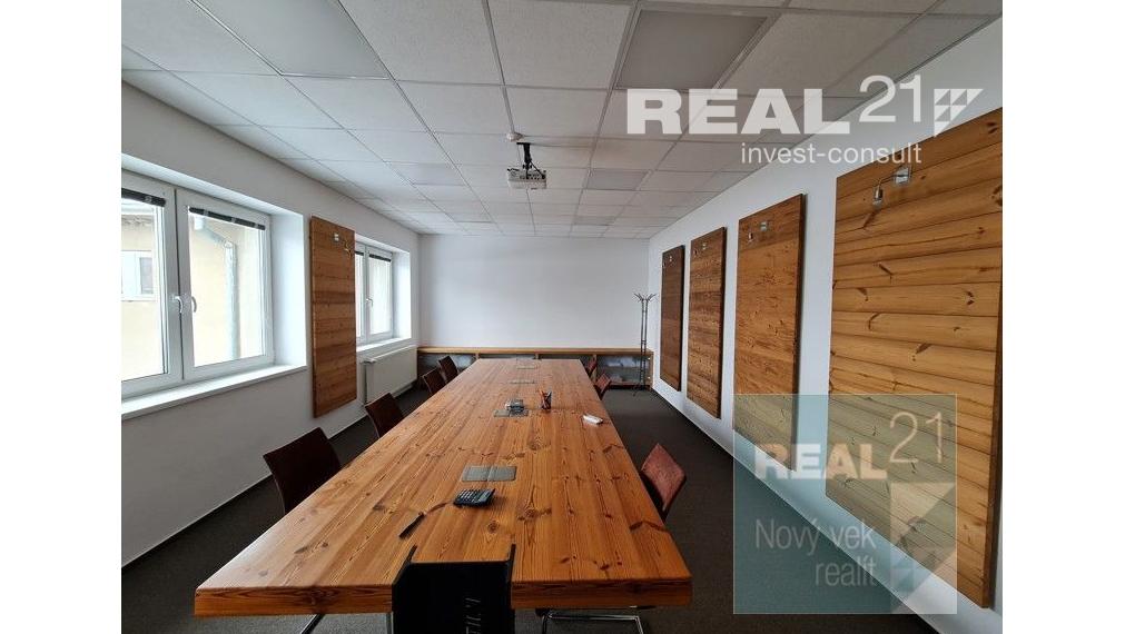 Ponúkame na prenájom nadštandardné administratívne priestory  v areály Považských strojární.