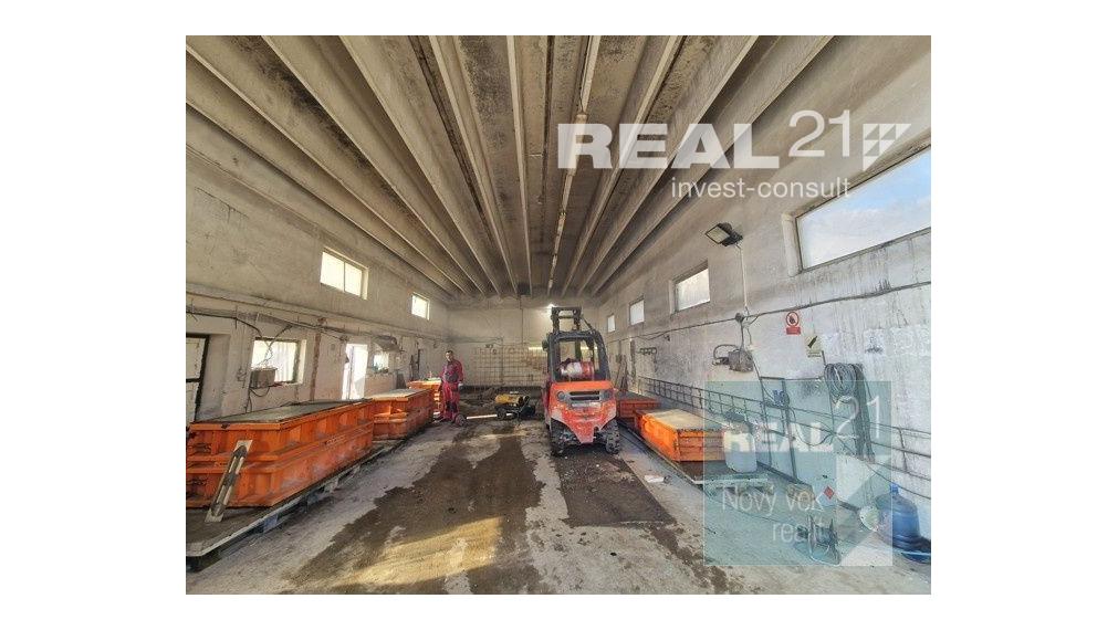 Exkluzívne u nás. Ponúkame na prenájom výrobno-skladový areál nachádzajúci sa v priemyselnej zóne pri ceste na Milochov.