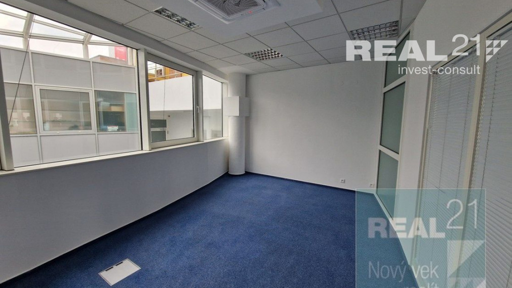 Exkluzívne u nás. Ponúkame na prenájom moderné nadštandardné administratívne priestory na Dobrovičovej ulici 8. v Bratislave.