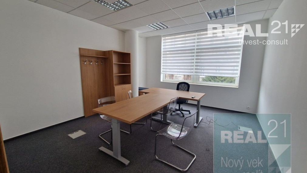 Exkluzívne u nás. Ponúkame na prenájom moderné nadštandardné administratívne priestory na Dobrovičovej ulici 8. v Bratislave.