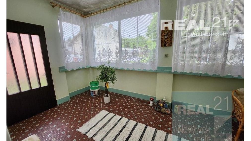 REZERVOVANÉ !!Exkluzívne u nás! Ponúkame na predaj veľmi pekný rodinný dom v Rajci.