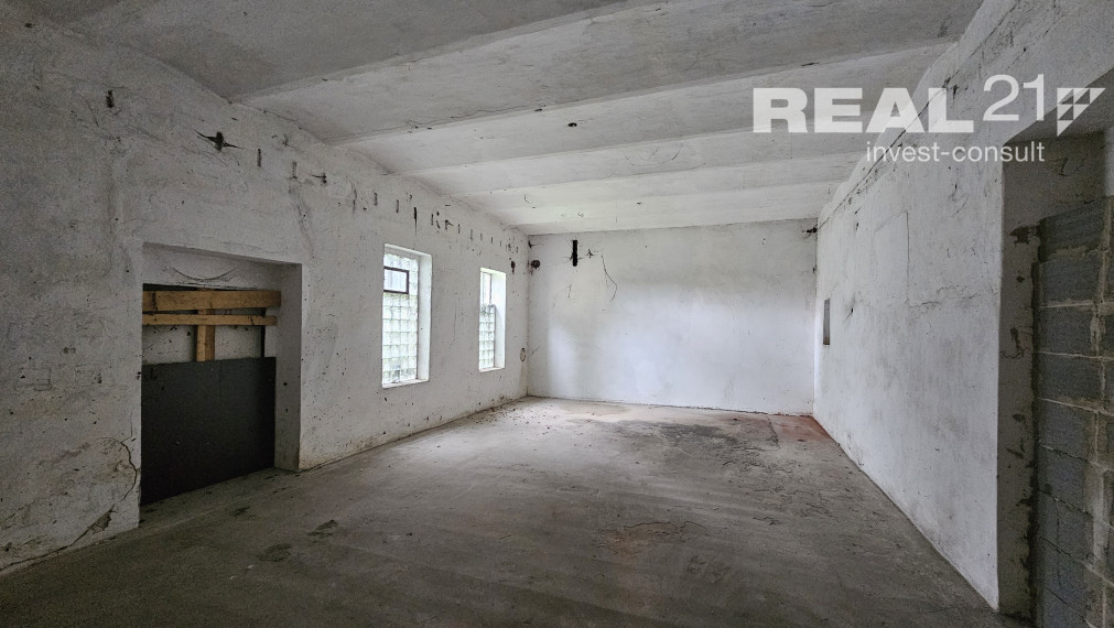 Výrobno-skladové haly na prenájom.