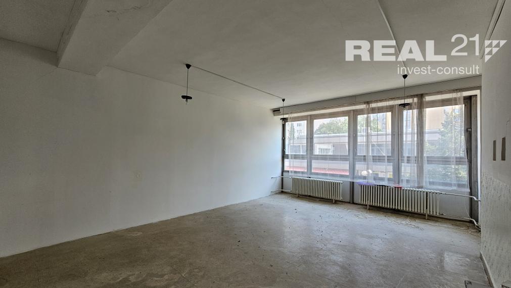 Polyfunkčná budova Považská Bystrica