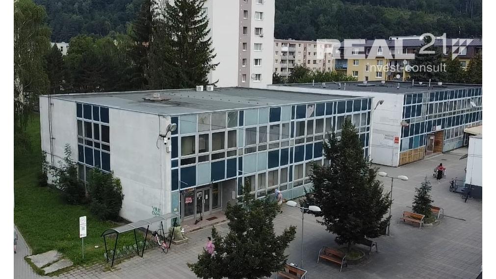 Polyfunkčná budova Považská Bystrica