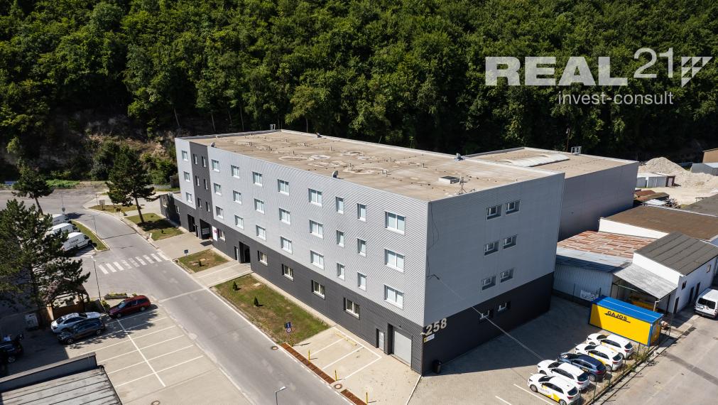 Moderné administratívne a skladové priestory na prenájom.