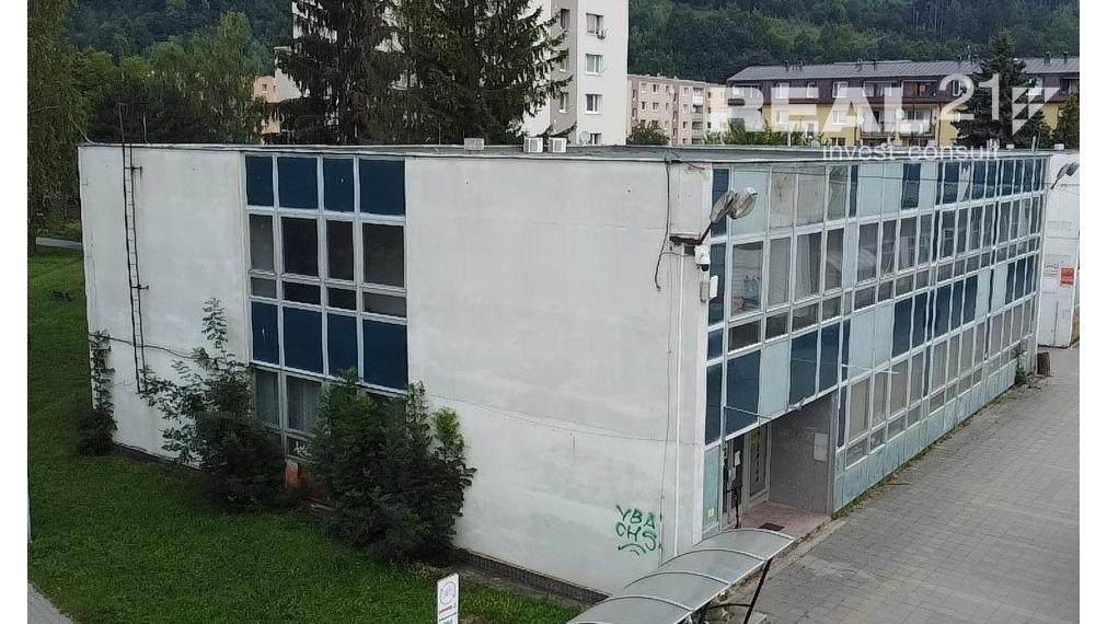Polyfunkčná budova Považská Bystrica