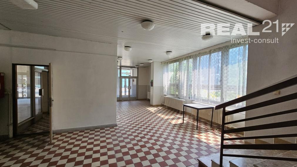 Polyfunkčná budova Považská Bystrica