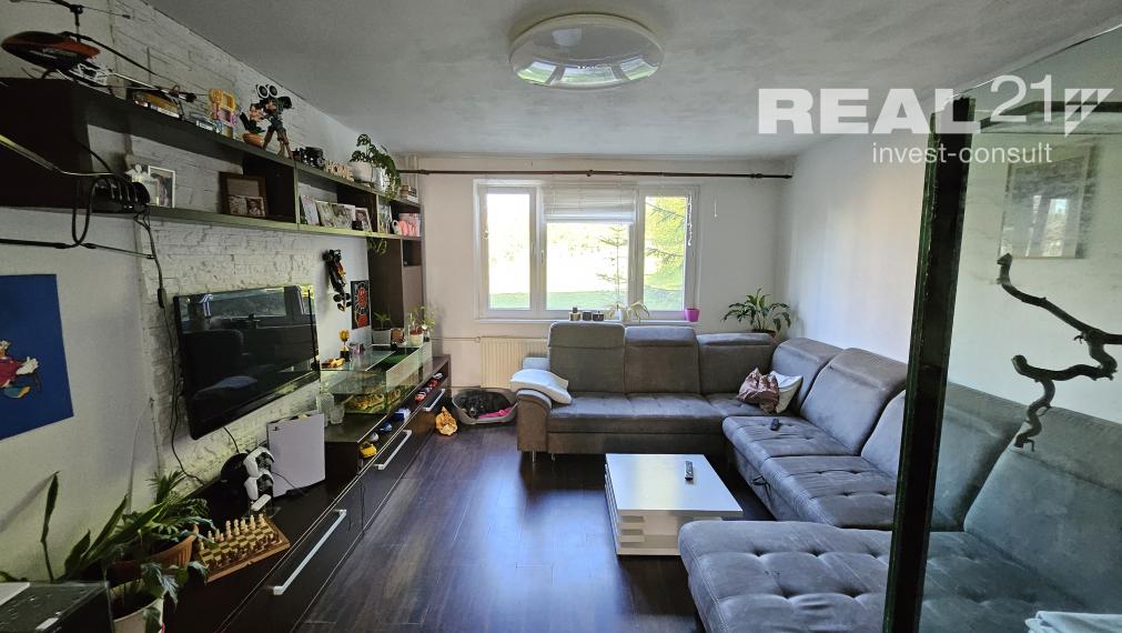 Ponúkame na predaj 3 izbový byt v Považskej Bystrici.