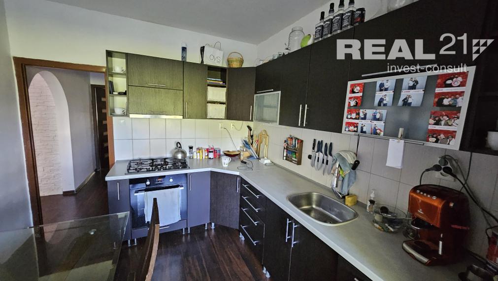 Ponúkame na predaj 3 izbový byt v Považskej Bystrici.