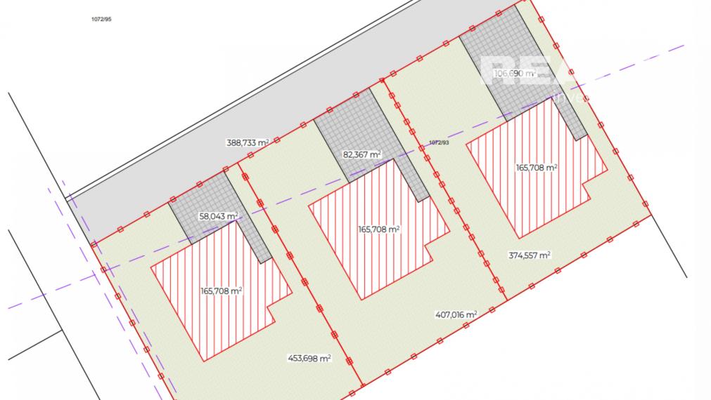 Na predaj lukratívne stavebné pozemky v obci Sverepec. Znížená cena.