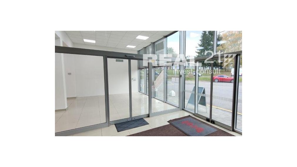 Moderné obchodné priestory v centre mesta.