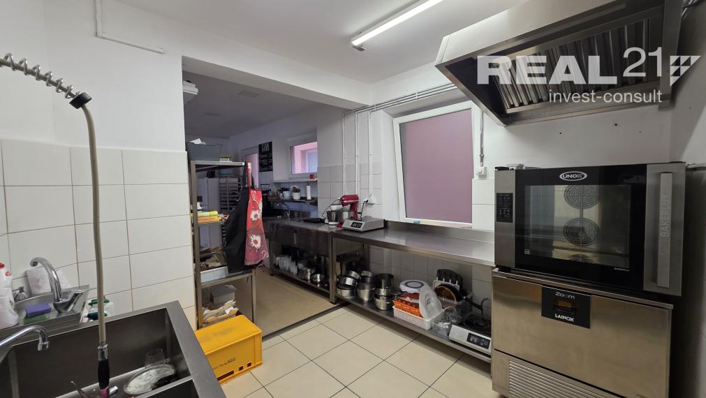 Ponúkame na prenájom obchodný priestor v širšom centre mesta.