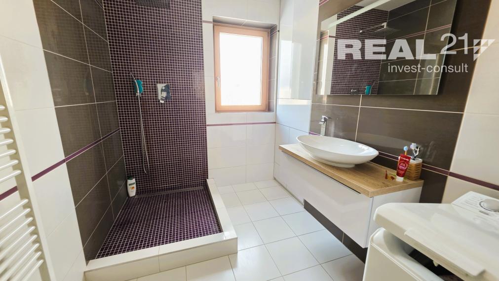 Krásny 3 izbový byt v projekte Europalace.