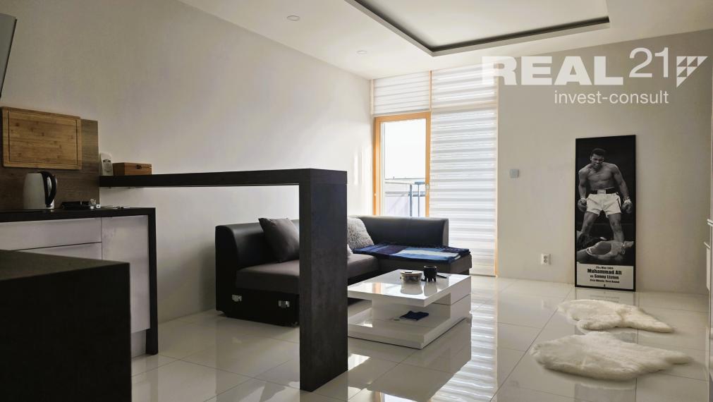 Krásny 3 izbový byt v projekte Europalace.