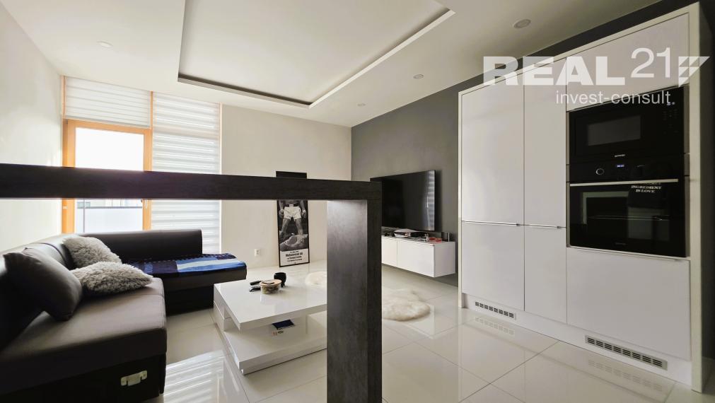 Krásny 3 izbový byt v projekte Europalace.