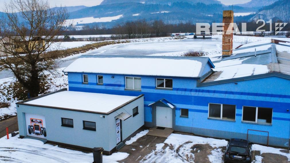 Výrobno - skladové priestory na predaj v Podvaží. Možnosť predaja celej firmy.