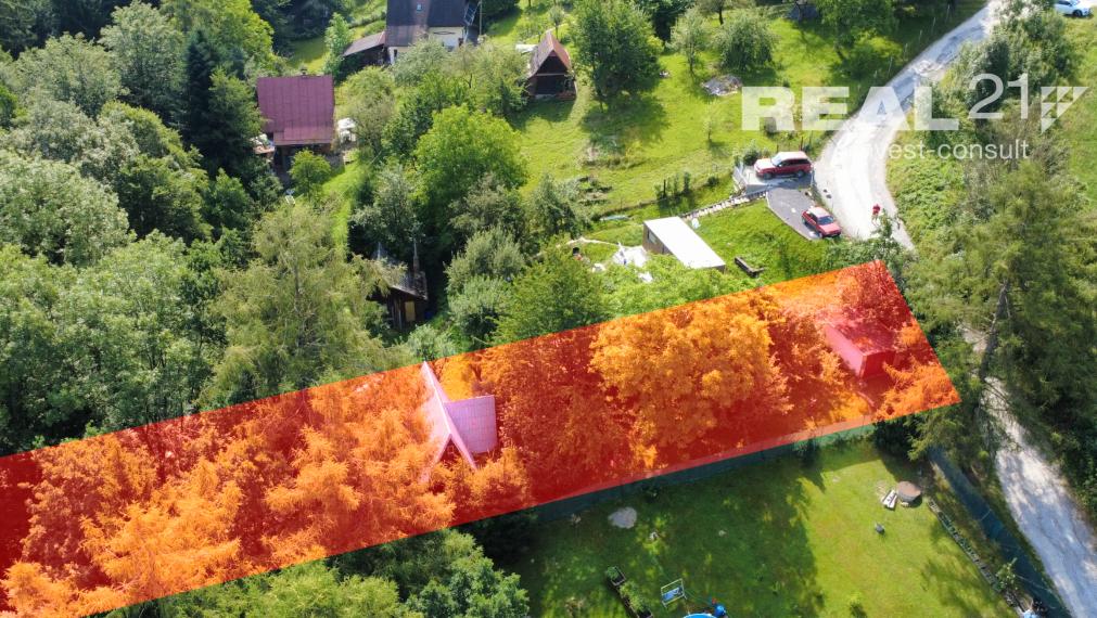TOP ponuka. Rekreačná chata s veľkým pozemkom na Dráhach.