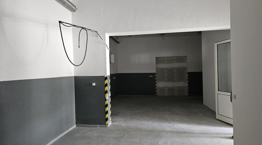 Ponúkame na prenájom výrobno-skladový priestor 107 m2