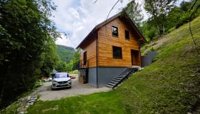 Moderná novostavba rekreačnej chaty v obci Horná Mariková. - fotografia 4