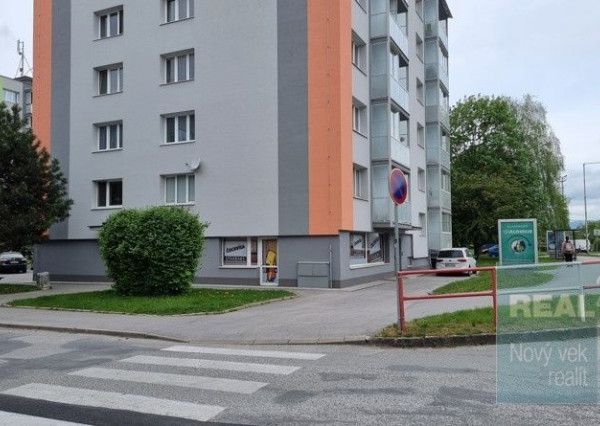 Exkluzívne u nás. Ponúkame na predaj lukratívny obchodný priestor.