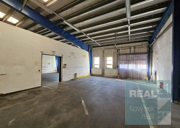 Ponúkame na prenájom výrobné a skladové priestory v modernej hale o ploche 2249 m2.
