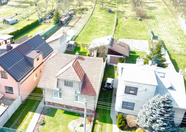 REZERVOVANÉ !!Exkluzívne u nás! Ponúkame na predaj veľmi pekný rodinný dom v Rajci.