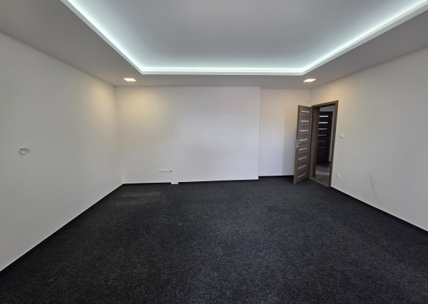 Ponúkame na prenájom kanceláriu v centre mesta o ploche 31m2