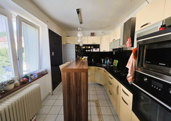 Pekný dvojizbový byt na sídlisku Lány. 55m2.