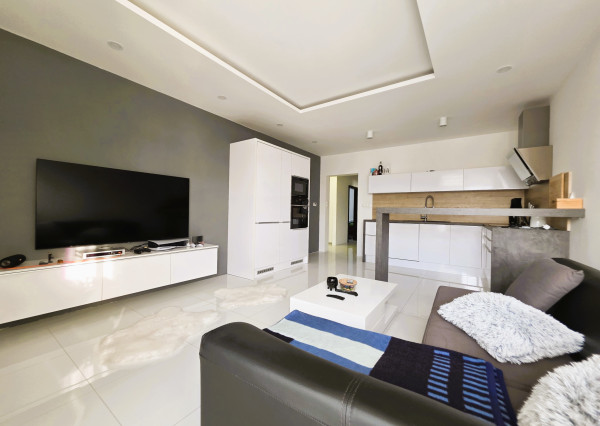 Krásny 3 izbový byt v projekte Europalace.