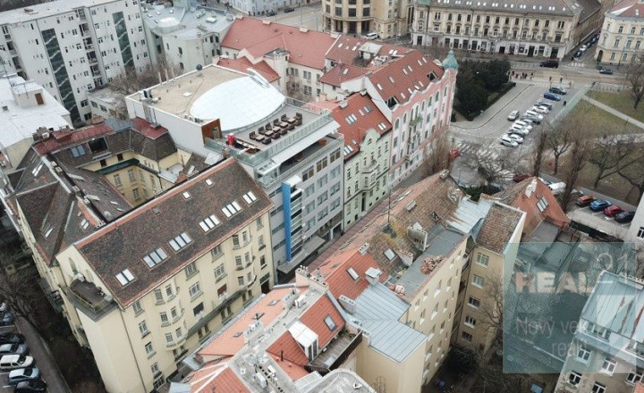 Exkluzívne u nás. Ponúkame na prenájom moderné nadštandardné administratívne priestory na Dobrovičovej ulici 8. v Bratislave. - fotografia 24