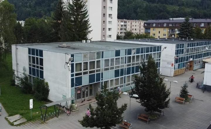 Polyfunkčná budova Považská Bystrica