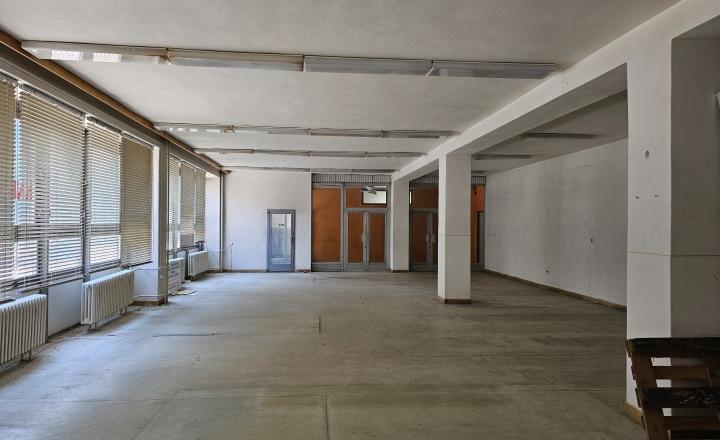 Polyfunkčná budova Považská Bystrica - fotografia 6