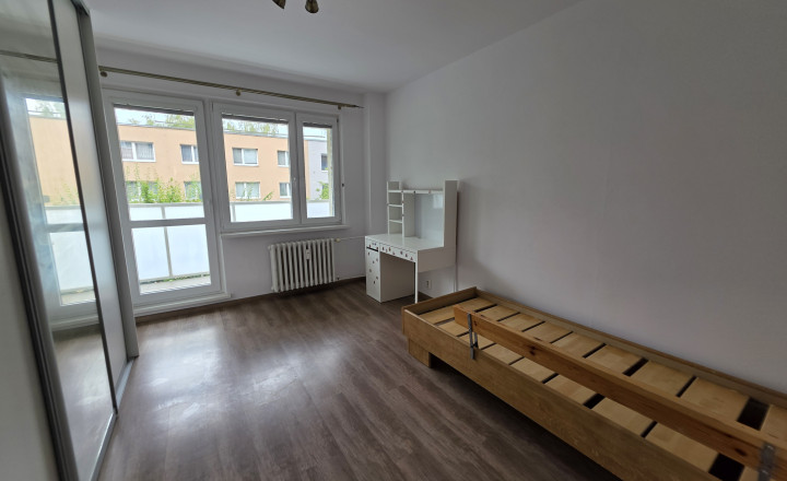 Na prenájom: Moderný 3-izbový byt po kompletnej rekonštrukcii – sídlisko SNP - fotografia 1