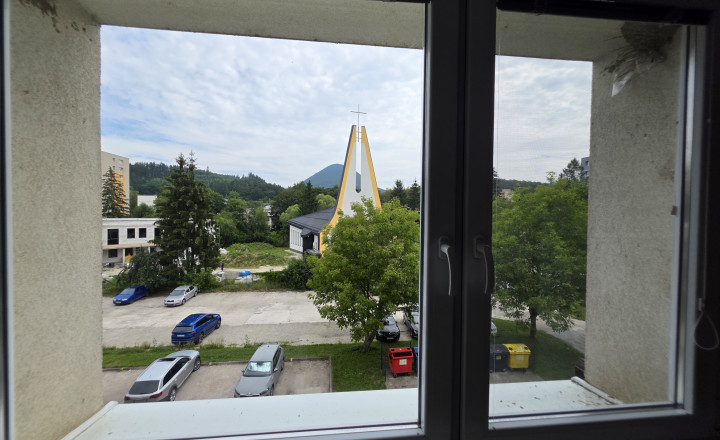 Na prenájom: Moderný 3-izbový byt po kompletnej rekonštrukcii – sídlisko SNP - fotografia 7