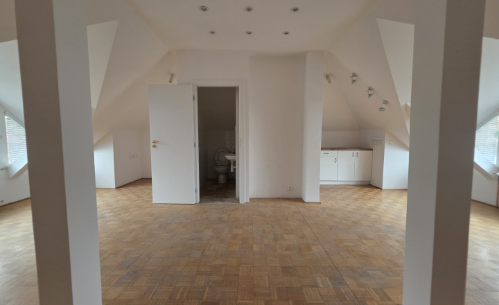 Moderné administratívne priestory v centre mesta. Železničná ulica. - fotografia 8