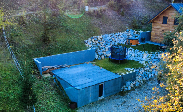 Stavebný pozemok na rekreačnú chatu so stavebným povolením a pivnicou. Horná Mariková. - fotografia 7