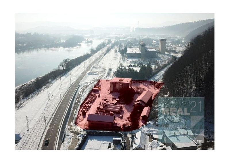Exkluzívne u nás. Ponúkame na prenájom výrobno-skladový areál nachádzajúci sa v priemyselnej zóne pri ceste na Milochov.
